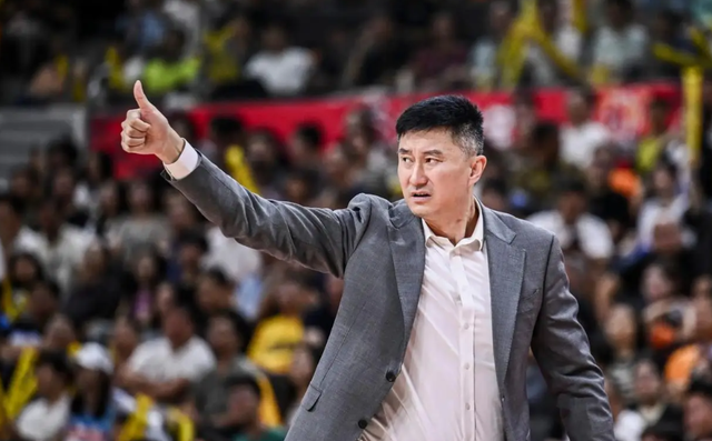 广东男篮拒绝爆冷！杜锋全力出击，焦泊乔上演首秀，新援确定出战