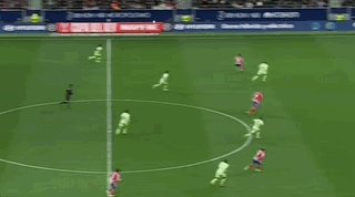 B体育官方首页-【国王杯】费兰·托雷斯制胜，巴萨1-0马竞决赛战皇马