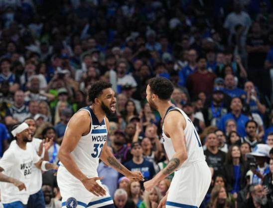 B体育-绝境逼出强硬版唐斯！他是森林狼西决晴雨表