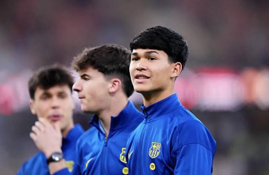 世体:巴萨更衣室内部有消息称德罗可能会加盟巴黎圣日耳曼