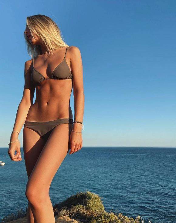 1688716684299052963.png B体育赛事资讯-菲戈仨闺女美艳如花 大女儿跟西班牙国王表弟拍拖