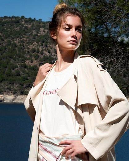 1688716509044038708.jpg B体育赛事资讯-菲戈仨闺女美艳如花 大女儿跟西班牙国王表弟拍拖