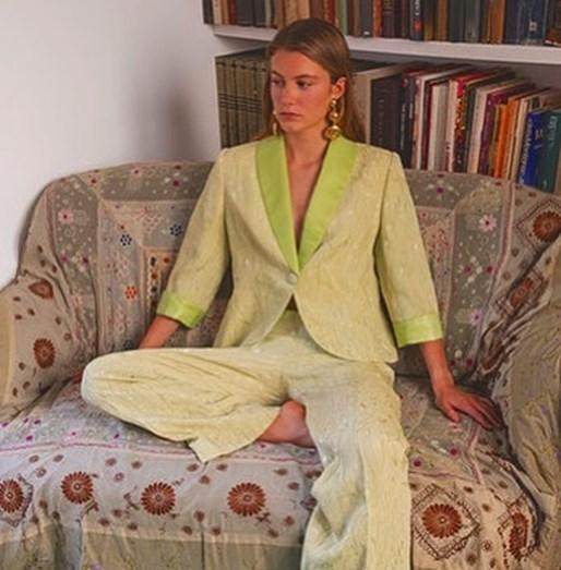 1688717493250058647.jpg B体育赛事资讯-菲戈仨闺女美艳如花 大女儿跟西班牙国王表弟拍拖