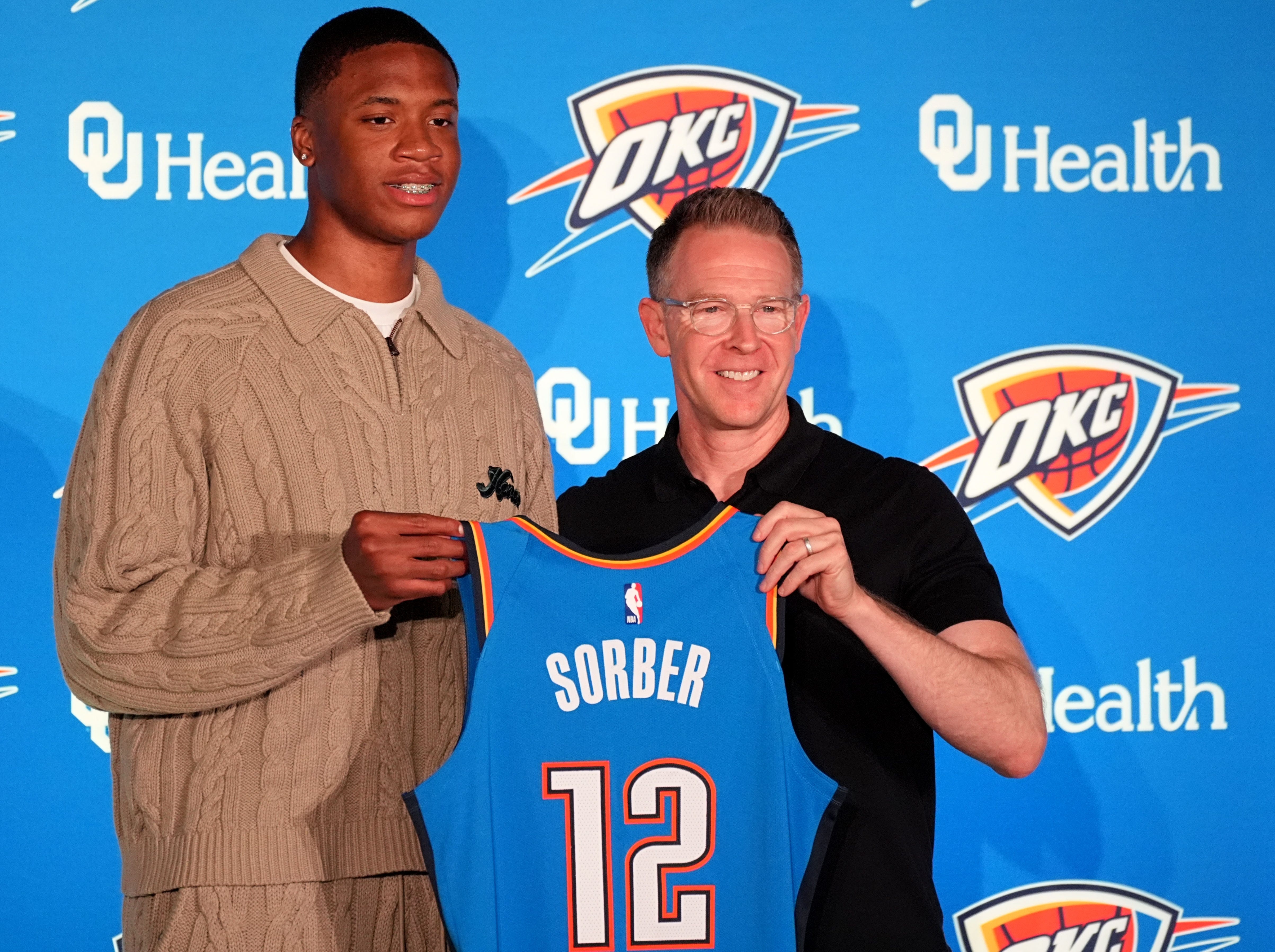 B体育赛事资讯-伤病退散!近年ACL重伤球员一览:克莱饮恨甲骨文 罗斯令人意难平