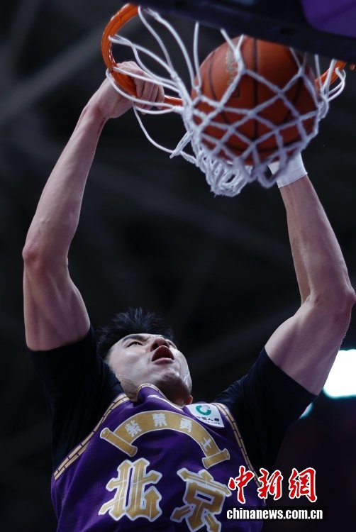 B体育首页-CBA常规赛:北京控股队负于浙江方兴渡队|浙江队|体育馆|男子篮球|职业联赛|北控男篮_新浪体育_新浪新闻