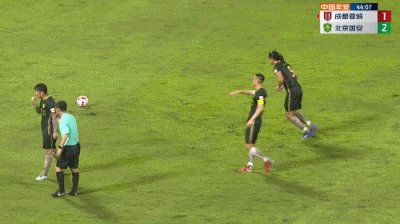 1654695263049094130.gif B体育体育报道-【中超】张玉宁进球侯森低级失误 8人蓉城2比3国安