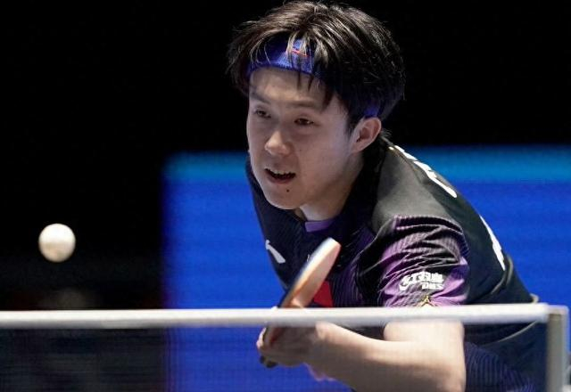 B体育中国官网-乒乓球亚洲杯：王楚钦连赢3场出线！张本智和输黄镇廷仍晋级16强|艾多斯|瓦哈卜|冯翊新|选手|小组赛_新浪体育_新浪新闻