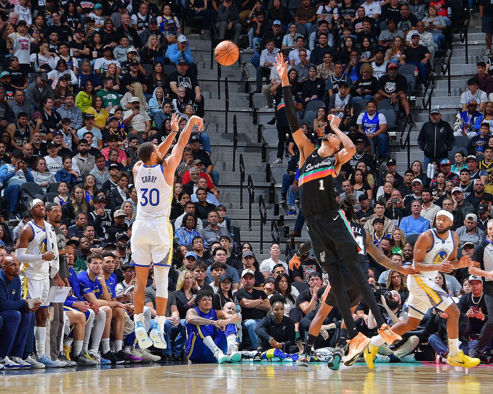 B体育中国官网-雷吉·米勒：看文班打球是必须要有的体验 就和看乔丹&amp;库里一样