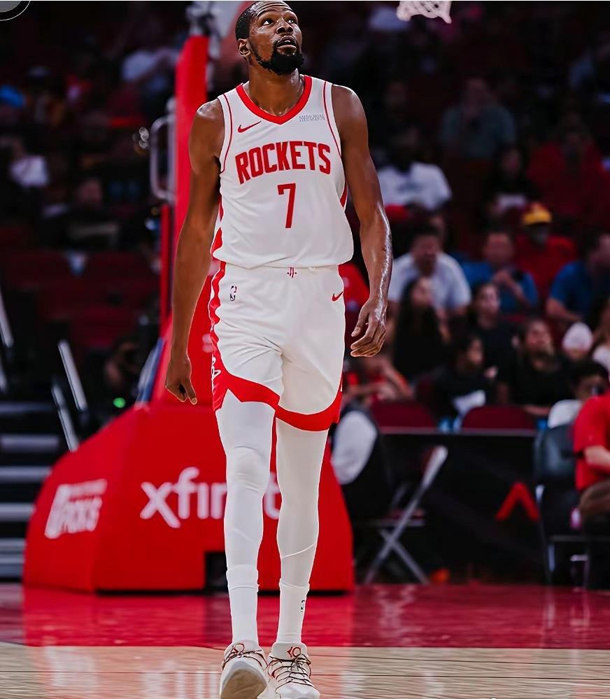 B体育官方首页-一场36分惨败！湖人重回西部第4：杜兰特争冠无望！