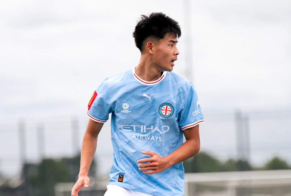 B体育中国官网-18岁华裔小将黄振文入选澳大利亚U20，将随队与U20国青交手