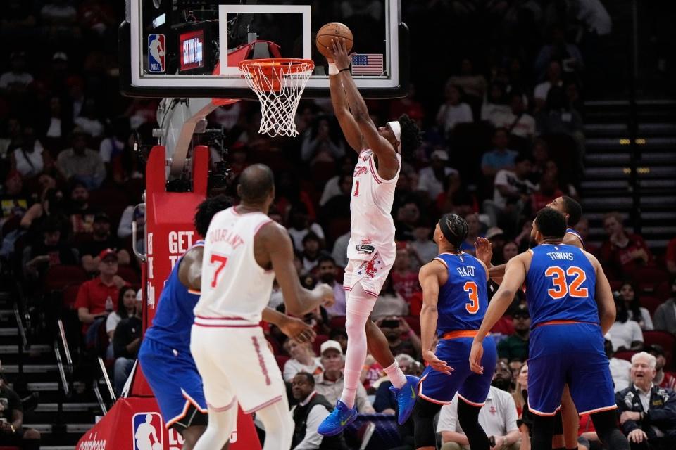 B体育赛事资讯-火箭变阵收奇效：6人上双+5人15+ 杜兰特引五高首发复仇尼克斯