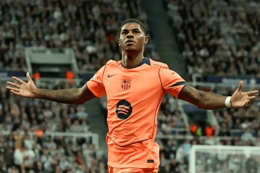 B体育中国官网-马卡：拉什福德买断选项6月到期，巴萨希望降价并分3期付款